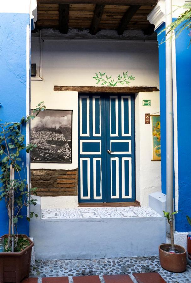 Blue Door Housing Historic Quito Hotel Kültér fotó