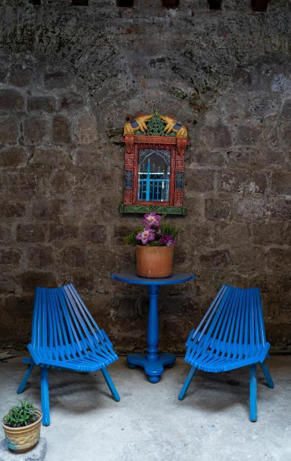 Blue Door Housing Historic Quito Hotel Kültér fotó