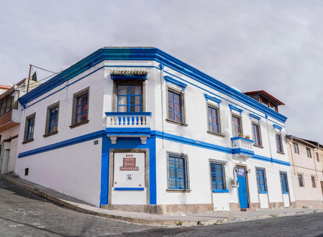 Blue Door Housing Historic Quito Hotel Kültér fotó